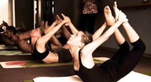 bikram yoga como manifestación cultural que se mantiene